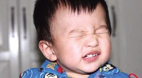 择思达斯：爱眨眼的孩子都是抽动症吗?