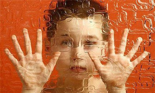 择思达斯:小孩老是眨眼睛是抽动症的表现吗?