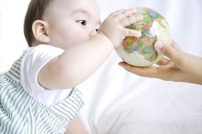 宝宝发育迟缓的这几种症状表现,家长可别不在意了