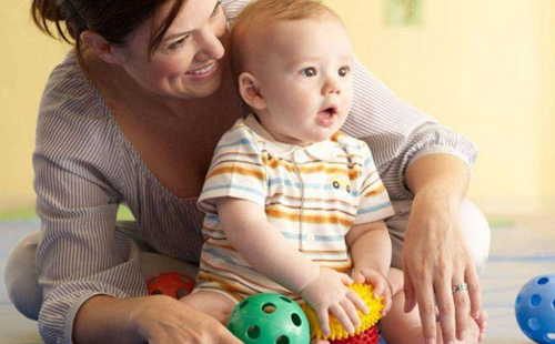 择思达斯品牌|宝宝发育迟缓通常有什么症状