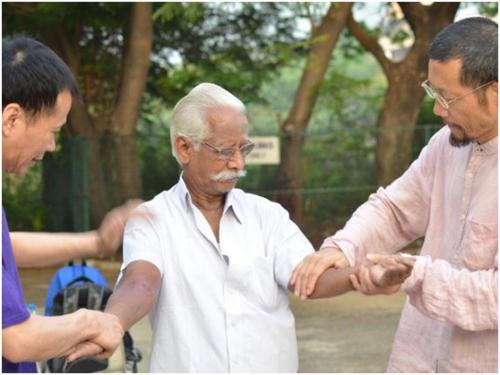 择思达斯经颅磁:让帕金森病患者孤立无助的开关现象