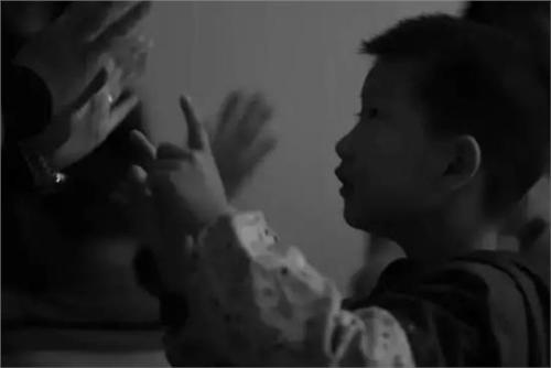 择思达斯：孩子自闭症要怎么治疗?