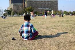 孩子患孤独症的突出表现有哪些
